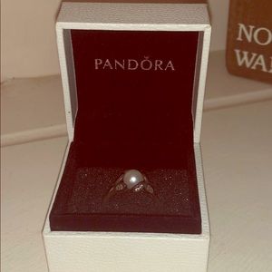Pearl pandora ring with box